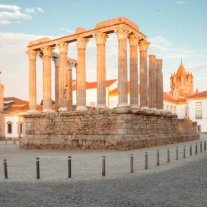 Évora